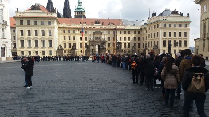 Architektka: Pražský hrad se stal obrovským uzavřeným špuntem. Nemá patřit jednomu člověku, ale všem