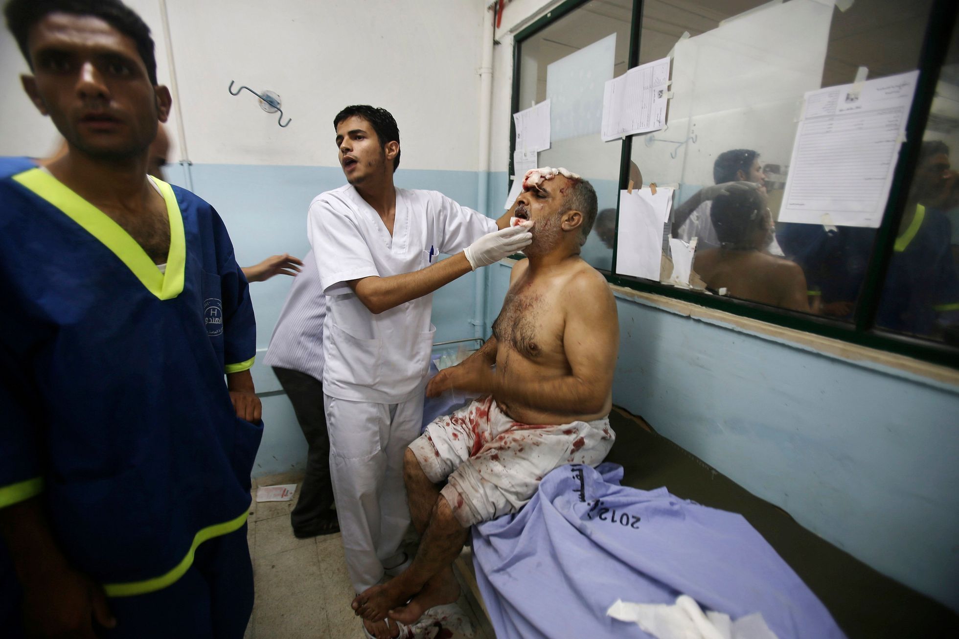 Muž - gaza - palestina - izrael - zranění