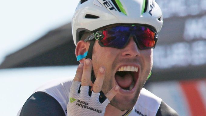 Marc Cavendish slaví jubilejní třicátý triumf v etapě Tour de France.