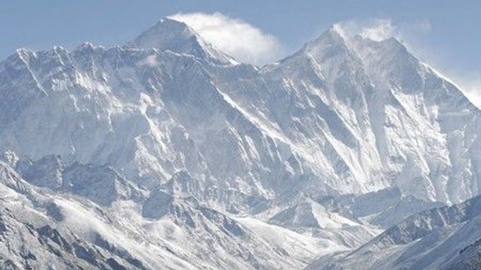 S důsledky globálního oteplování se potýká i národní park Sagarmatha, na jehož území se nachází nejvyšší hora světa.