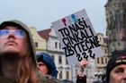 Demonstrace Milionu chvilek. Nová vláda vzniká na mafiánském principu, zaznělo