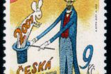 Česká pošta vydala 2. ledna 2001 příležitostnou poštovní známku v nominální hodnotě 9 Kč u příležitosti nového tisíciletí. Známku se scénkou s kouzelníkem, kloboukem a králíkem vyryl podle návrhu Adolfa Borna Martin Srb.