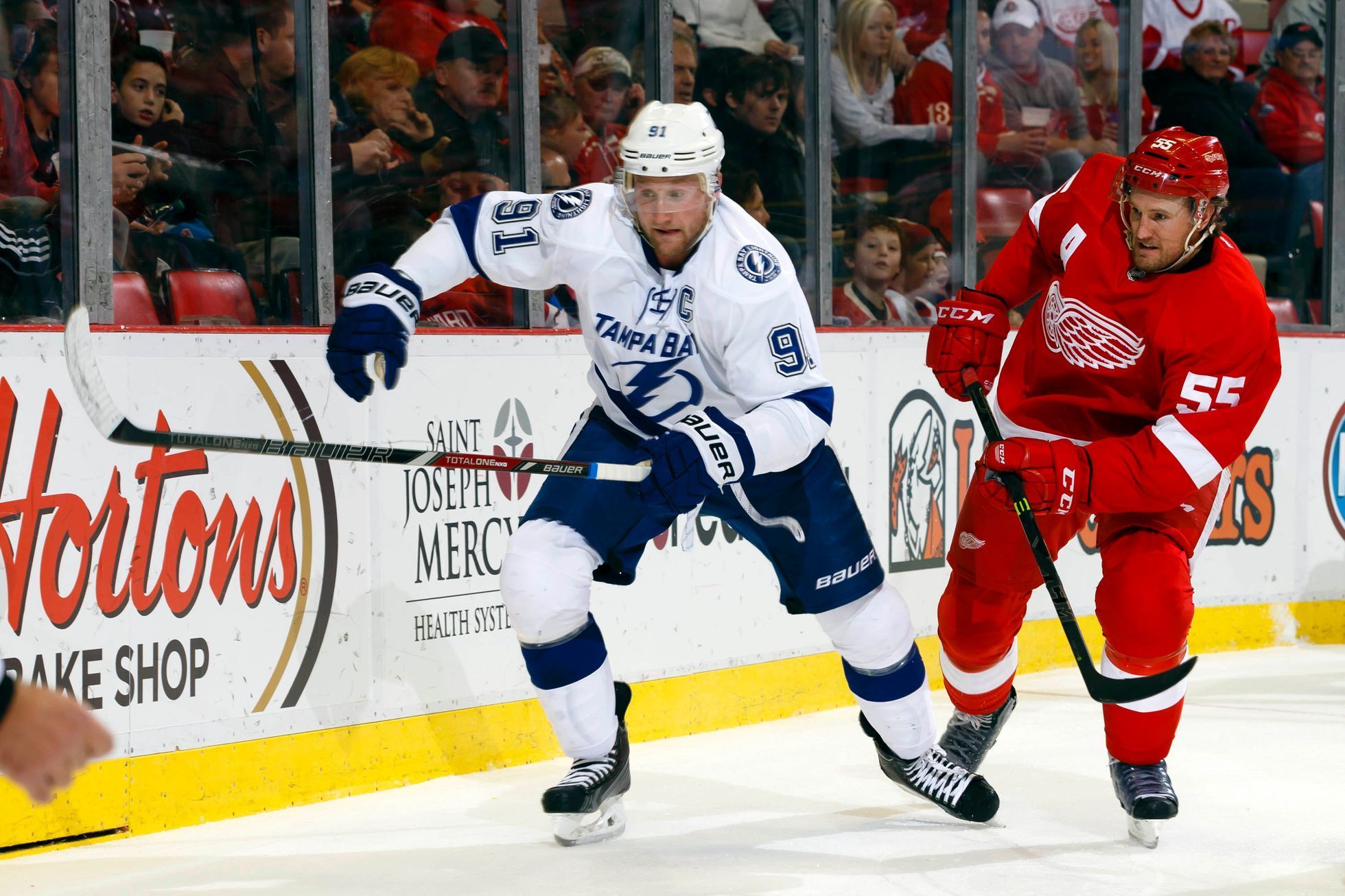 Nicklas Kronwall (Detroit Red Wings) v NHL 2014-15