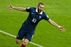 Francouzi díky Benzemovi smetli Honduras, vyhráli i Švýcaři