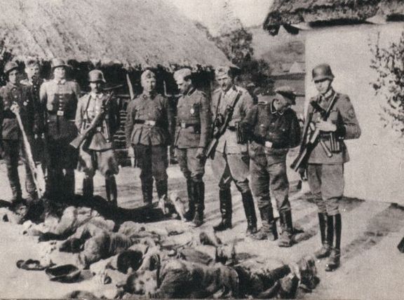 Popravy polských sedláků nacisty. 