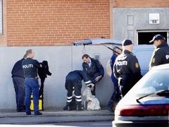 Zátah dánské policie. Mezi domnělými strůjci atentátů je například devatenáctiletý elektrikář a o něco starší řidič taxíku