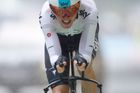 Video: Froome začal Tour skvělou časovkou, Valverde po drsném pádu končí