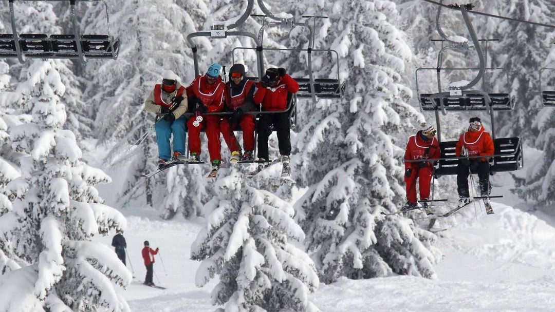 Lyžaři ve francouzském Chamonix.