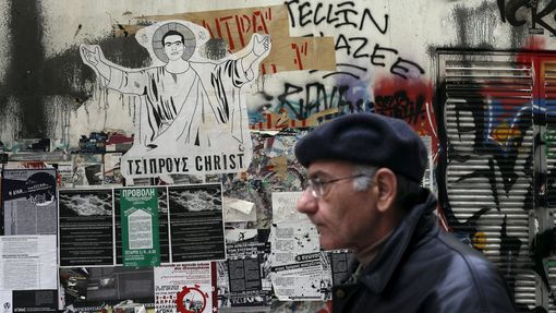 Kresba na domě v Aténách znázorňuje premiéra Alexise Tsiprase jako Ježíše Krista.
