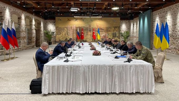 Ukrajinsko-ruské rozhovory v Istanbulu 29. března 2022.