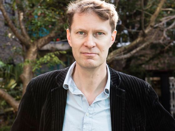 Luke Harding (49) Luke Harding