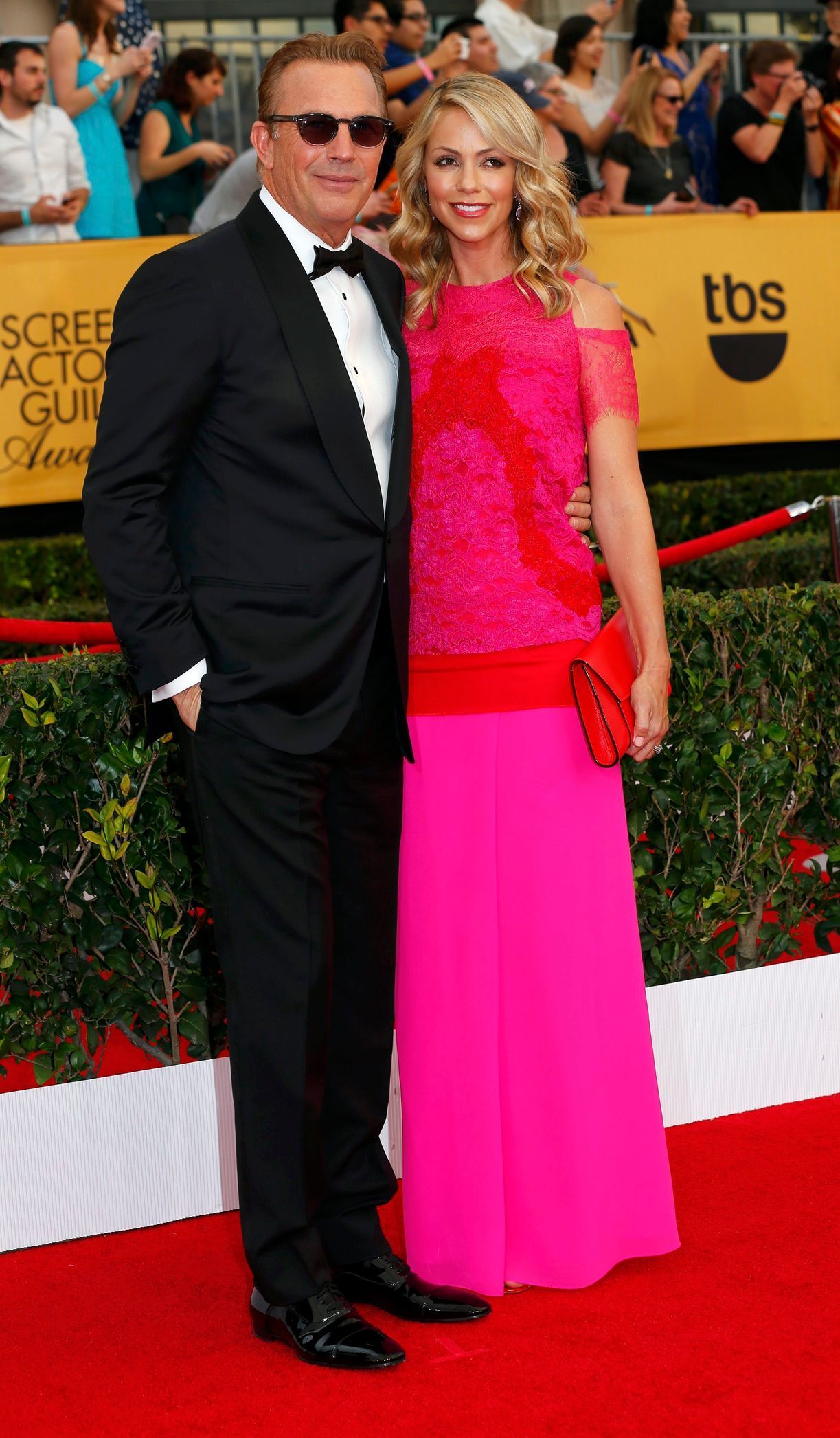 Kevin Costner a Christine Baumgartner (Screen Actors Guild Awards v Los Angeles)