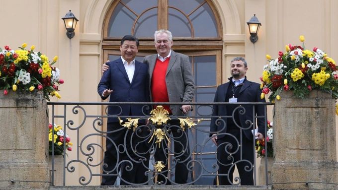 Čínský prezident při návštěvě v Praze.