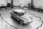 Fantomasův vůz Citroën DS má 60 let. Oslavy začnou v Paříži