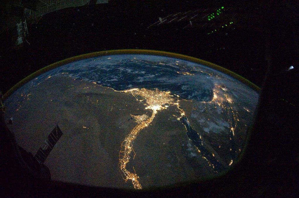 Noční Káhira za ISS