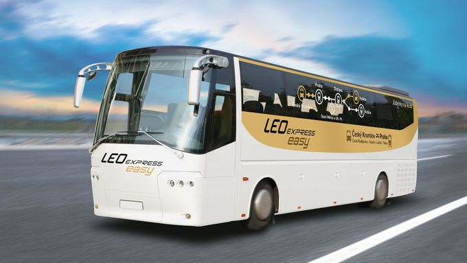 Leo Express už nabízí autobusovou dopravu v tuzemsku.