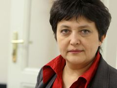 Ženám je potřeba pomoci, popisuje Džamila Stehlíková