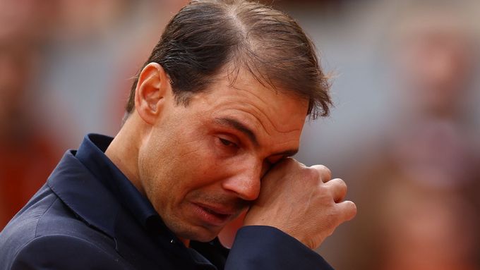 "Zažíval jsem tu výhry, prohry, ale vždycky jsem byl dojatý, že tu jsem," řekl Rafael Nadal