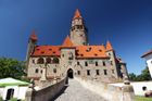 NPÚ odmítl vydat v rámci církevních restitucí hrad Bouzov