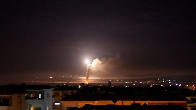 Raketa nad Damaškem (ilustrační foto)