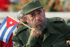 Fidel Castro neodpočívá, zkouší roli novináře