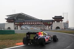 Vettel cítí obrat, další misí pilotů F1 je Korea