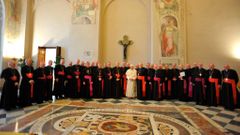 Papež diskutuje s irskými biskupy o zneužívání dětí