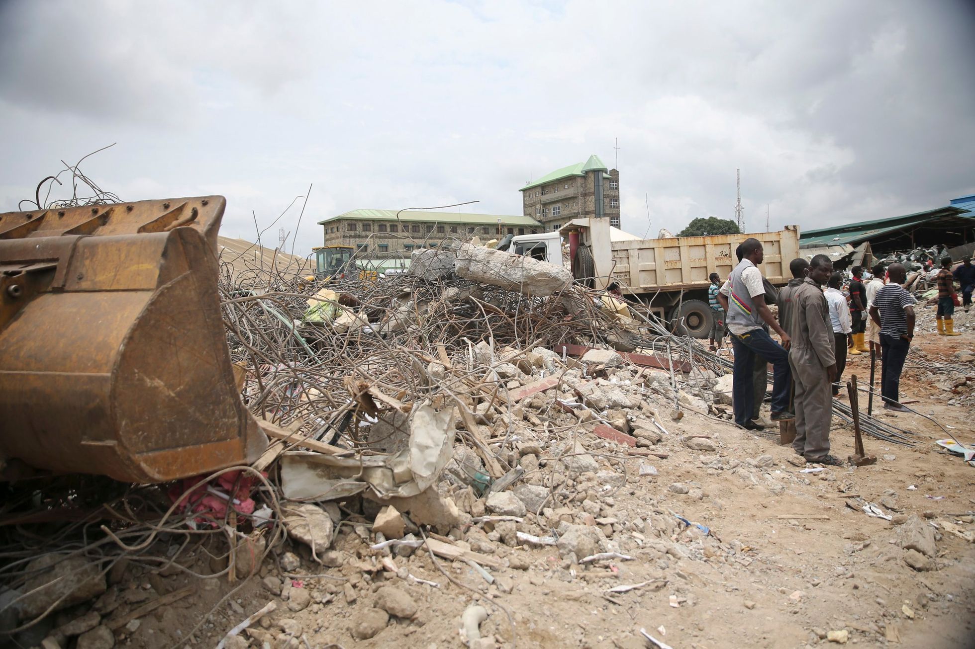 Nigérie - zřícení budovy v Lagosu