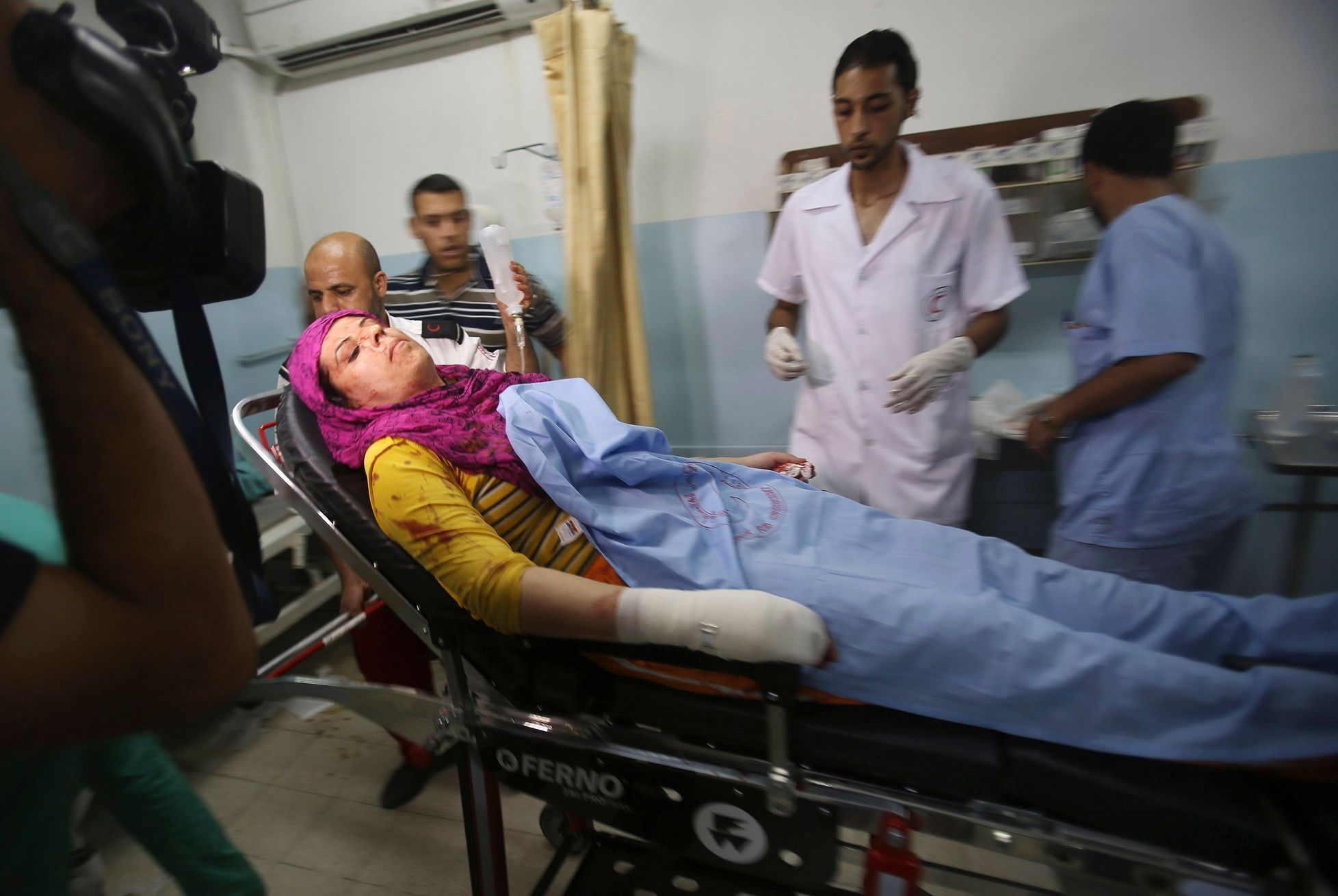 Palestina - zranění - izrael - nálet - žena - gaza