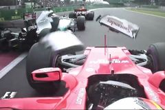 Vettel zase neudržel nervy na uzdě. Hamiltonovi prorazil pneumatiku, ale sám přišel o naději