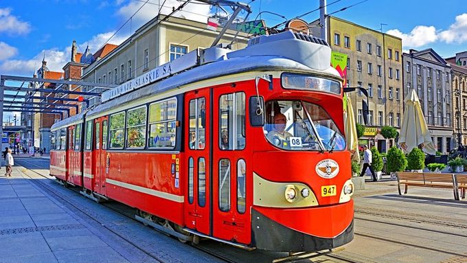 V polských Katovicích zmizela tramvaj