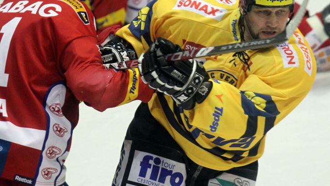 Jiří Šlégr myslí návrat k hokeji stále vážně. V úterý naskočil do přípravného utkání Litvínova.