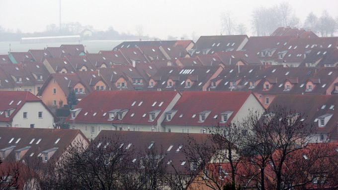 Domy v Horoměřicích u Prahy, které musí jejich obyvatelé opustit.