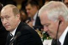 Putin myslí jako špión, říkají USA