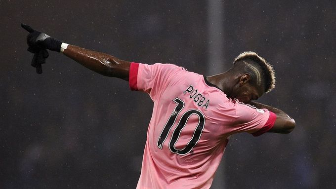 Paul Pogba slaví branku Juventusu