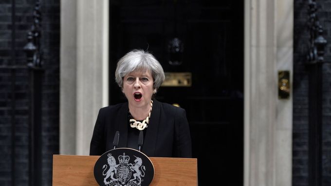 Theresa Mayová se vyjadřuje k sobotnímu útoku v Londýně.