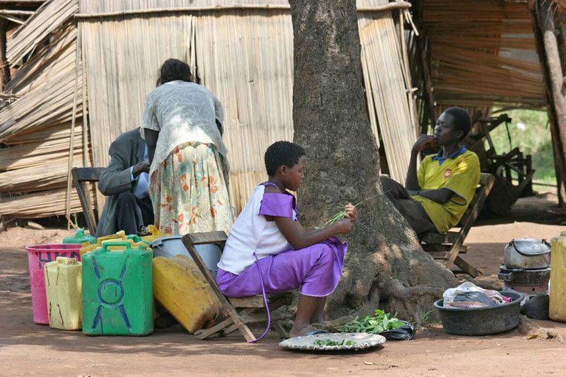 Uganda - těhotná školačka