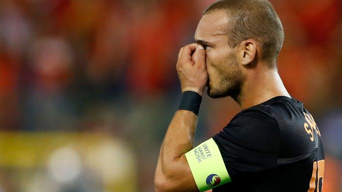 Nizozemský záložník Wesley Sneijder se po neshodách v Interu Milán stěhuje do Galatasaraye