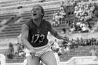 Zemřela kontroverzní atletická šampionka, která možná vůbec nebyla ženou