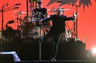 U2 v berlínském dešti oslavovali desku The Joshua <strong>Tree</strong> a lidská práva