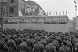 Oslava Vítězného února na Staroměstském náměstí v Praze 25. 2. 1968.