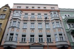 Evropané už můžou koupit domy v ČR. V praxi žádná změna