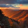 Východ slunce v národním parku Great Smoky Mountains