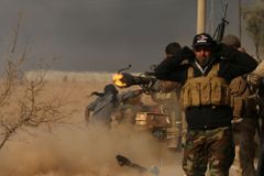 Irácké speciální jednotky znovu útočí na Mosul. Postup zpomalil odpor radikálů i počasí