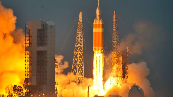 O Orionu se nejčastěji mluví jako o vesmírné lodi pro výpravu k Marsu. Podle jiného plánu má zkoumat asteroidy. První astronauté se na jeho palubě podívají do vesmíru ale až někdy po roce 2021.