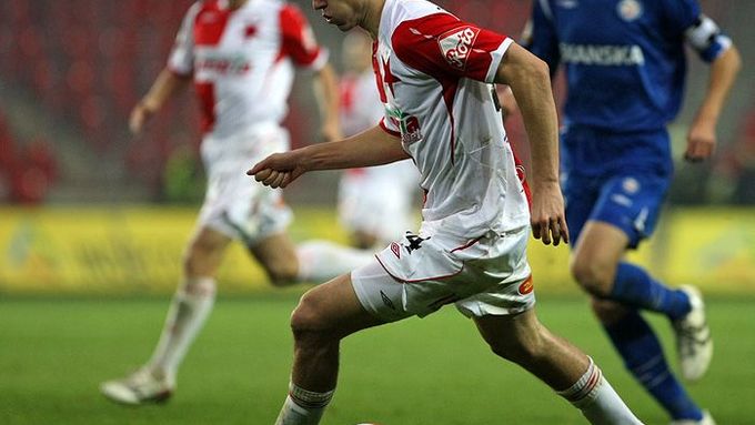 Slávistická továrna na góly Tomáš Necid (#24) v akci.