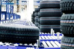 Výrobce pneumatik Continental Barum měl loni rekordní tržby, zisk mírně klesl