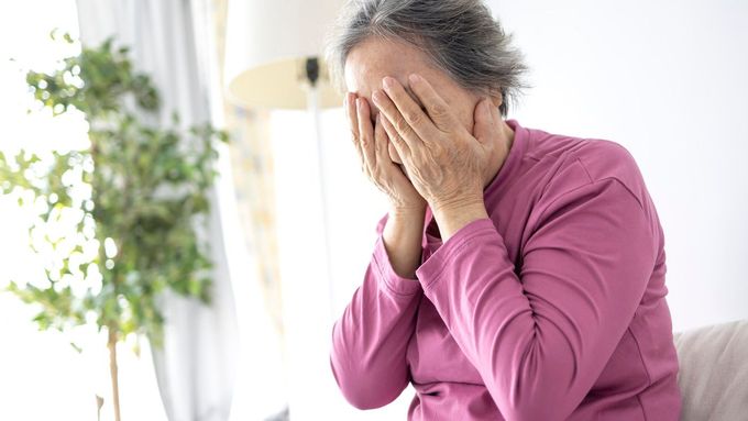 Lidé v důchodu hodně propadají depresivním stavům.