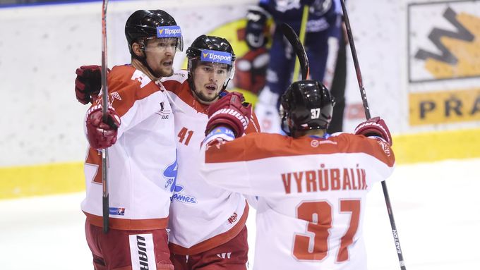 Olomoučtí hokejisté uspěli v dohrávce proti Karlovým Varům.