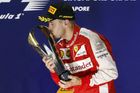 Vettel chce pod singapurskými světly vzít Hamiltonovi vedení v šampionátu